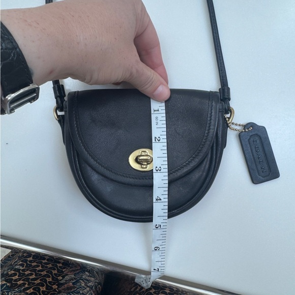 Coach Vintage Mini Watson Crossbody Black Leather Brass Turnlock - Picture 8 of 9